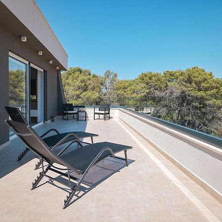 Rhapsody In Green - Luxury Villa In Zadar Crno Екстер'єр фото
