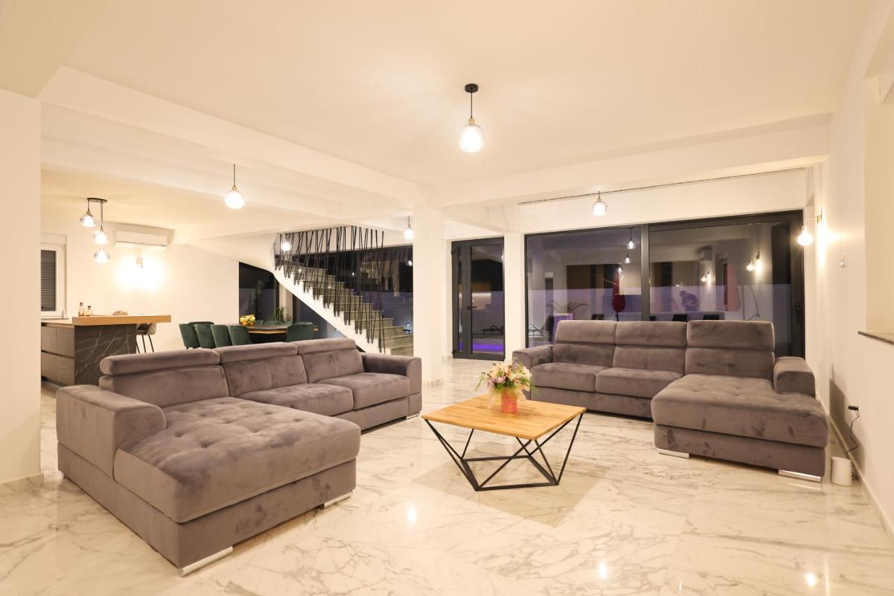 Rhapsody In Green - Luxury Villa In Zadar Crno Екстер'єр фото