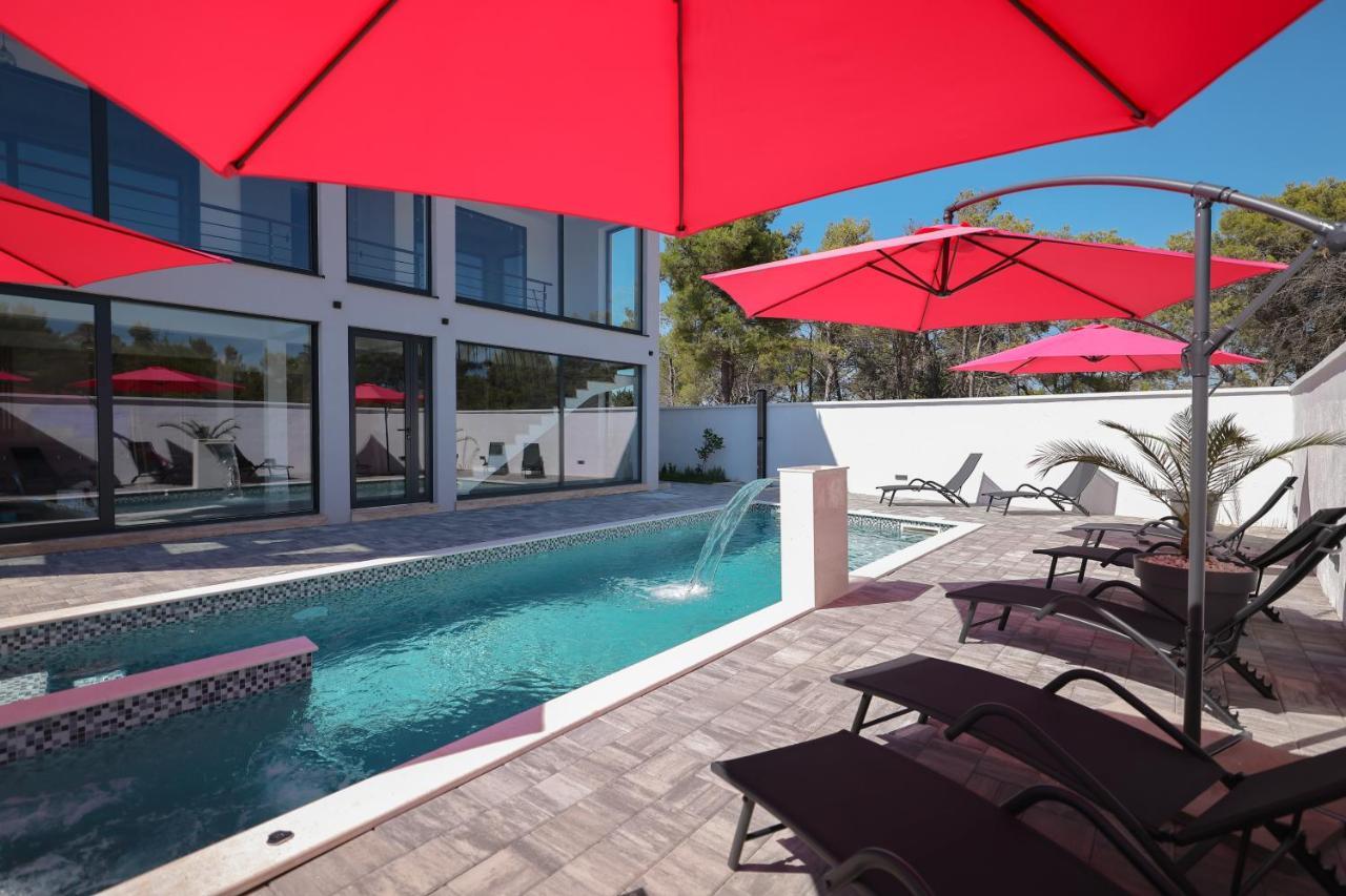 Rhapsody In Green - Luxury Villa In Zadar Crno Екстер'єр фото